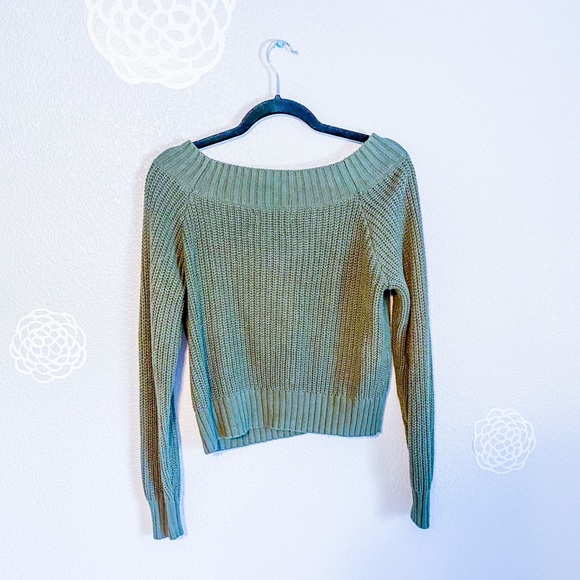 Off The Shoulder Hollister Sweater - Picture 2 of 3